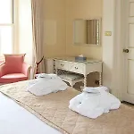 La Haule Manor 호텔 5*