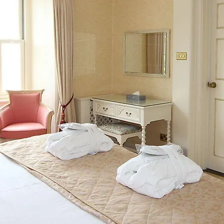 La Haule Manor فندق 5*