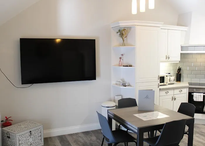 La Haule Manor St Aubin