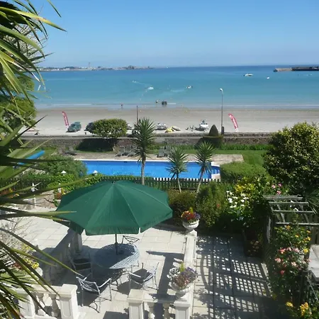 Hotel La Haule Manor