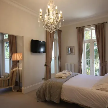 La Haule Manor Hotel